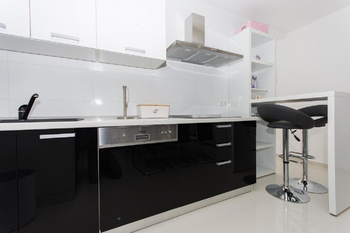 Agava Lux Apartment โตรกีร์ ภายนอก รูปภาพ