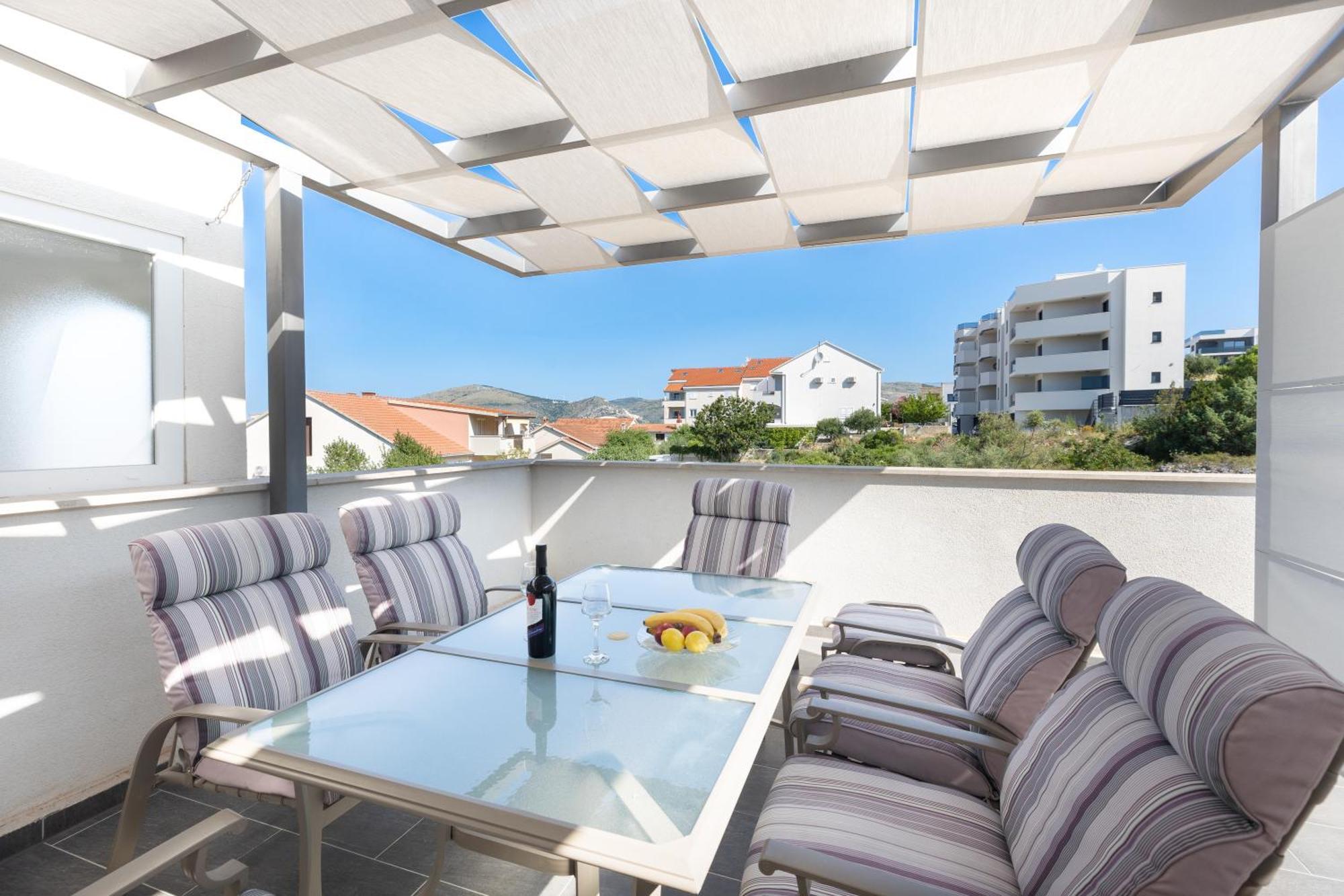 Agava Lux Apartment โตรกีร์ ภายนอก รูปภาพ