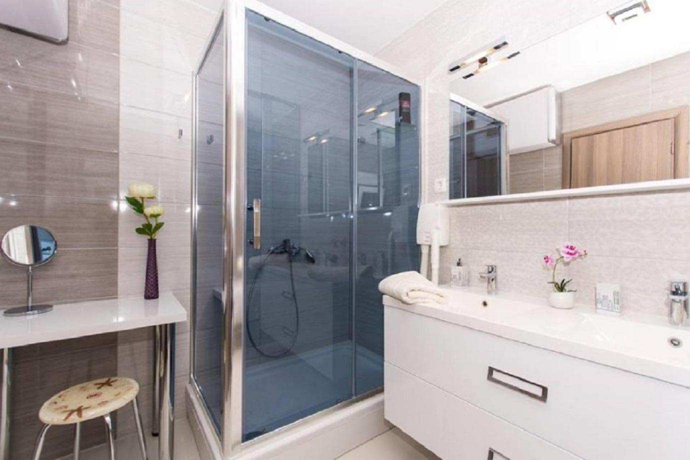 Agava Lux Apartment โตรกีร์ ภายนอก รูปภาพ